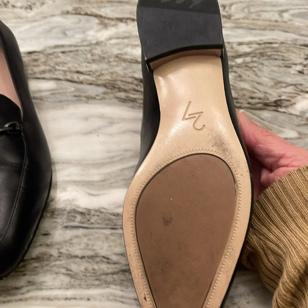 27 EDIT Black Leather Loafers/Decorative Heel/ Style Rita/ Naturalizer